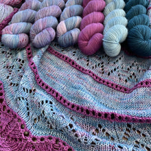Load image into Gallery viewer, In Flight Shawl