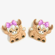Load image into Gallery viewer, Highland Cow Purple Bow