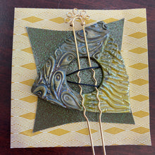 Load image into Gallery viewer, Triangle 2