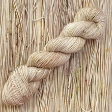 Load image into Gallery viewer, Leaves in my latte