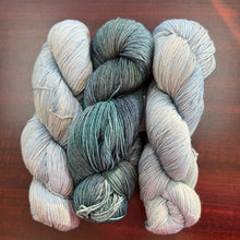 Load image into Gallery viewer, Sombre & Aquas