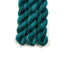 Load image into Gallery viewer, Really Nice Green