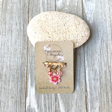 Load image into Gallery viewer, Carnation Pink Flower