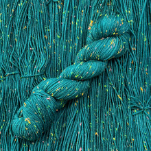 Load image into Gallery viewer, Teally Nice Green