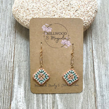 Load image into Gallery viewer, Peach Seafoam Medium Granny GP