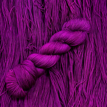 Load image into Gallery viewer, Berry Me Sock