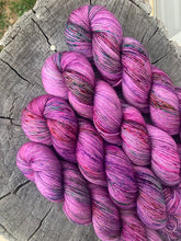 Load image into Gallery viewer, crimson & clover