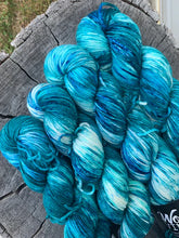 Load image into Gallery viewer, tangled up in blues