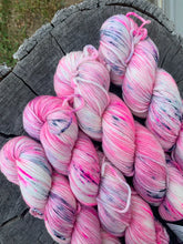 Load image into Gallery viewer, uptown girl