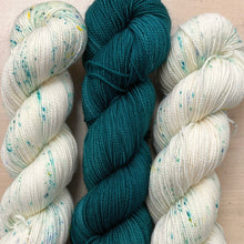 Load image into Gallery viewer, April showers-Teally nice green