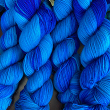 Load image into Gallery viewer, Electric Blue Hap
