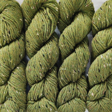 Load image into Gallery viewer, Fern Frond