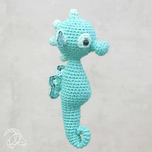 Molly seahorse crochet