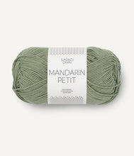 Load image into Gallery viewer, dusty light green