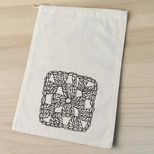 Load image into Gallery viewer, Granny Square Bag
