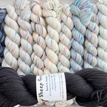 Load image into Gallery viewer, Tabby Road by Casapinka
