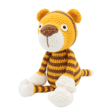 Load image into Gallery viewer, Yu-Cheng Tiger Crochet
