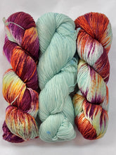 Load image into Gallery viewer, Orienta Shawl kits
