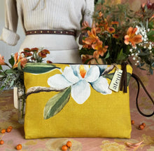 Load image into Gallery viewer, Magnolia Grand Pouch