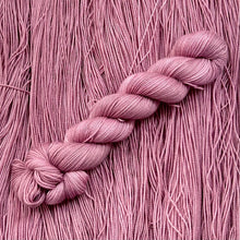 Load image into Gallery viewer, dusty mauve