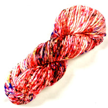 Load image into Gallery viewer, Noventa by Malabrigo