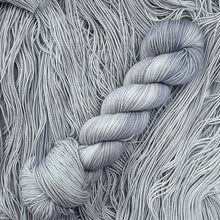 Load image into Gallery viewer, Medium grey