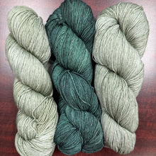 Load image into Gallery viewer, Jasmine &amp; Fiona
