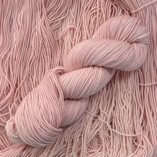 Load image into Gallery viewer, Pink champagne
