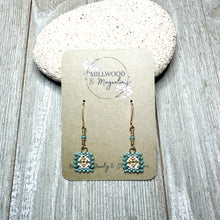 Load image into Gallery viewer, Sky Blue Small Granny Gold
