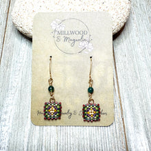 Load image into Gallery viewer, Plum Green Small Granny Gold
