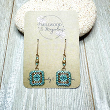 Load image into Gallery viewer, Blue Brown Medium Granny Gold
