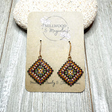 Load image into Gallery viewer, Plum Green Large Granny Gold
