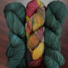 Load image into Gallery viewer, Fiona &amp; Diana
