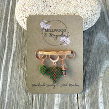 Load image into Gallery viewer, Leafy Green Copper Medium
