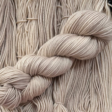 Load image into Gallery viewer, Latte