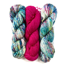 Load image into Gallery viewer, Parade &amp; Fuscia
