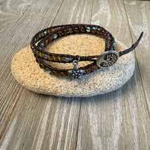 Load image into Gallery viewer, Amber Glass double wrap leather
