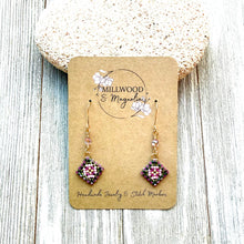 Load image into Gallery viewer, Pine plum small granny GP

