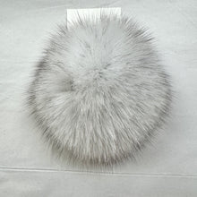 Load image into Gallery viewer, Silver Snow