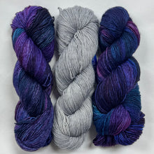 Load image into Gallery viewer, Mechita Whales Road &amp; Gris
