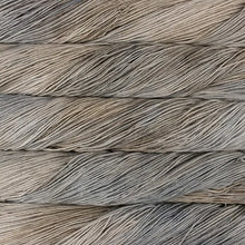 Load image into Gallery viewer, Elegancia
