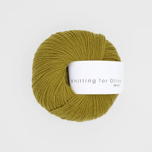 Load image into Gallery viewer, Knitting for Olive Merino
