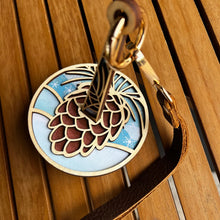 Load image into Gallery viewer, pinecone
