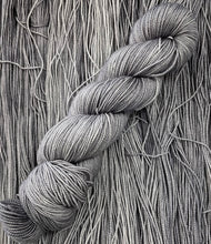 Load image into Gallery viewer, Charcoal