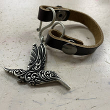 Load image into Gallery viewer, Hummingbird Single Cuff Brown