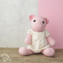 Load image into Gallery viewer, frida pig knit