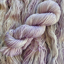 Load image into Gallery viewer, Lilac