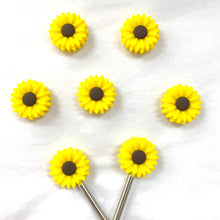 Load image into Gallery viewer, Daisies yellow
