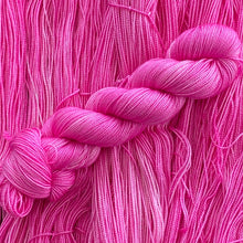 Load image into Gallery viewer, Pretty in pink