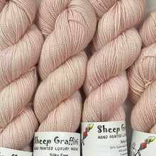 Load image into Gallery viewer, pink champagne